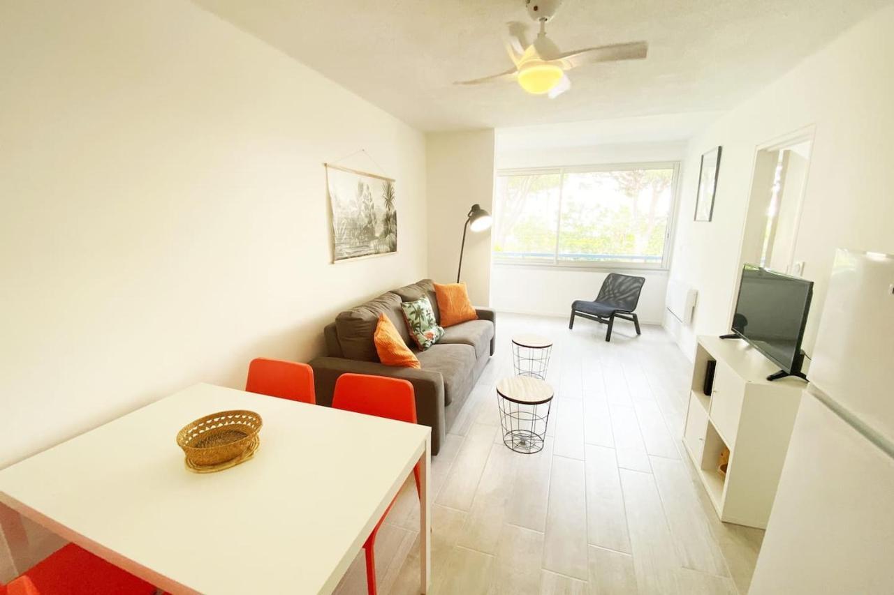 Le Estella Appart: Beachside Serenity with Parking & Wi-Fi La Grande-Motte Exterior photo